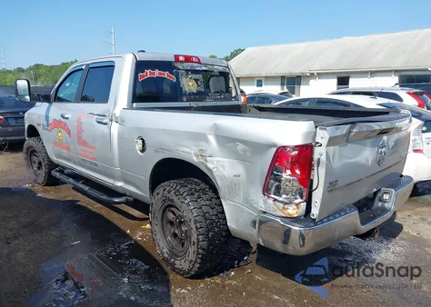 2017 Ram 1500 Slt z USA, uszkodzony, nr VIN 1C6RR7TT2HS716627